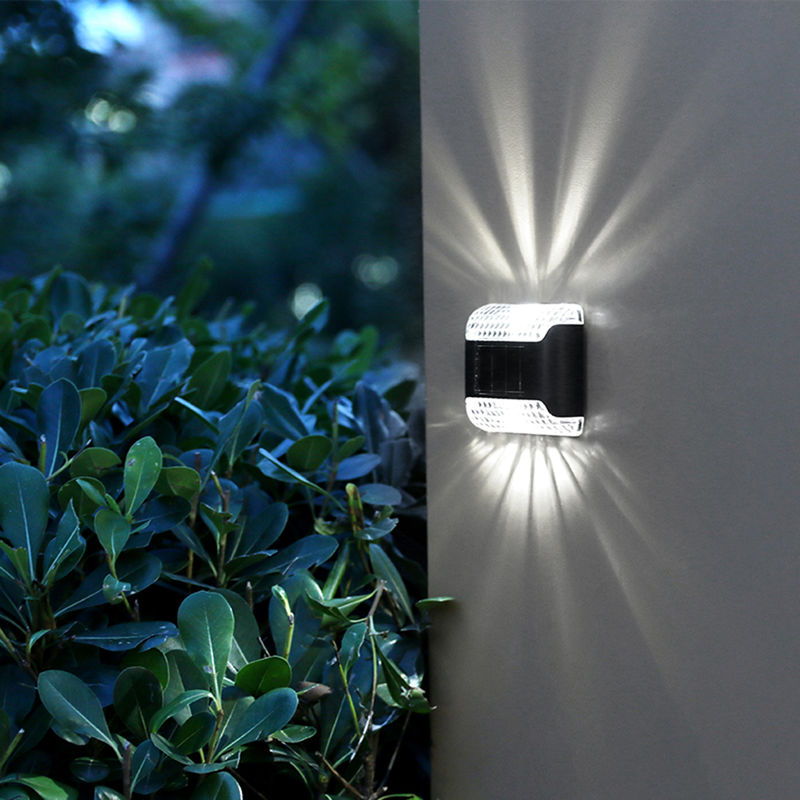 Il lavaggio a energia solare più basso del riflettore della lampada da parete della decorazione impermeabilizza il LED dell'interno