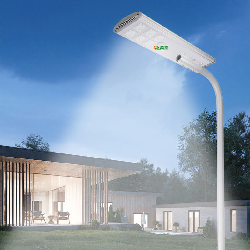 Via impermeabile 400w 600w 800w tutto dell'ABS della luce del sensore solare Ip65 in un 3.2V