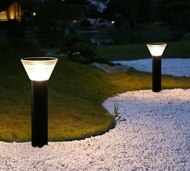 Lampade da giardino a led all'ingrosso all'ingrosso in fabbrica IP 65 Luci da giardino solari per esterni impermeabili