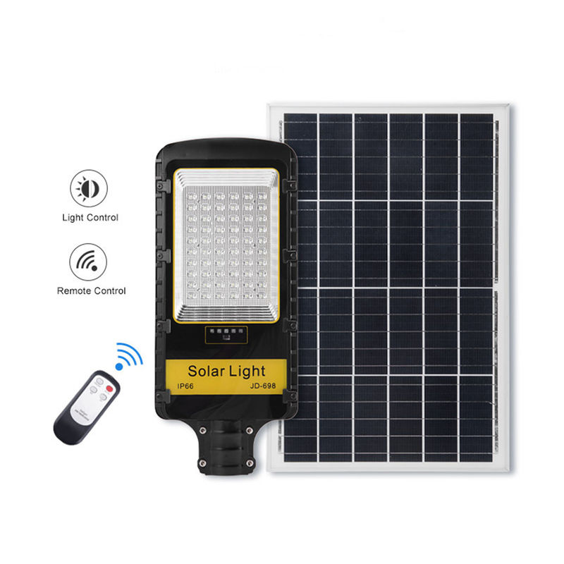 Tutta l'iluminazione pubblica il LED IP66 di wattaggio ha integrato il sistema energetico del pannello solare