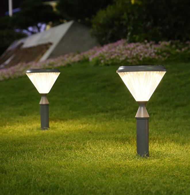 Luci solari del paesaggio della villa 3W del portone del giardino all'aperto luminoso caldo bianco caldo astuto della decorazione