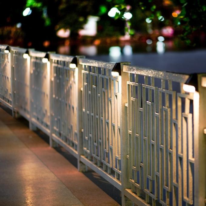 Recinto solare all'aperto autoalimentato solare 2LED Light di Decking del percorso di punto della lampada di Wall Lights Garden del recinto